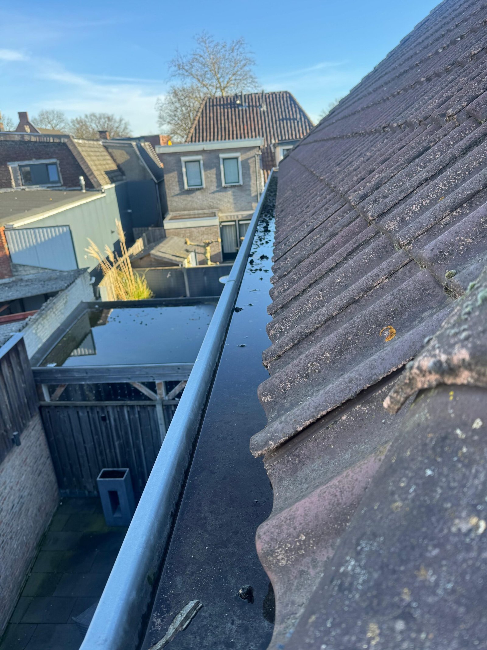 Dakgoot reinigen door Bomas Schoonmaak